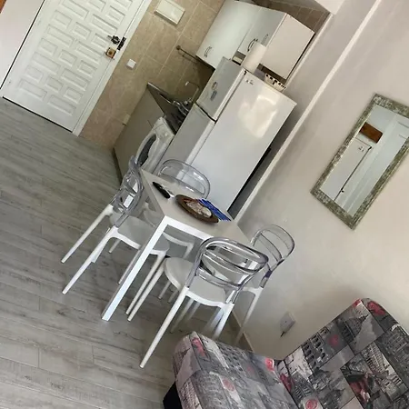 Apartment In Benal Resort, Wifi, 100m From Benalmadena